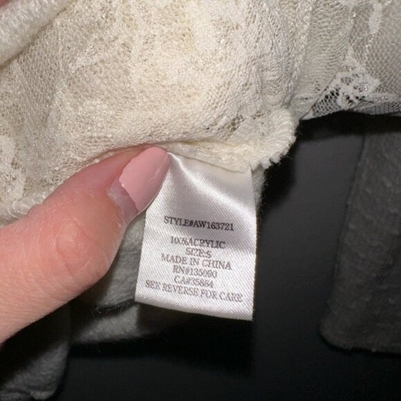 Altar’d State Cream-off White Lace Cardigan Size Small - Picture 5 of 8